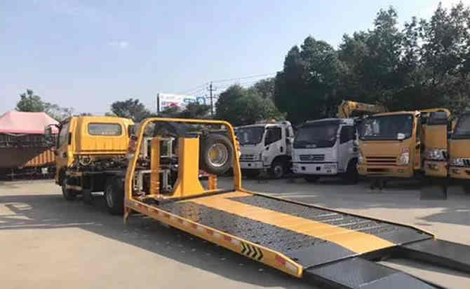 顺庆区汽车中途维修案例